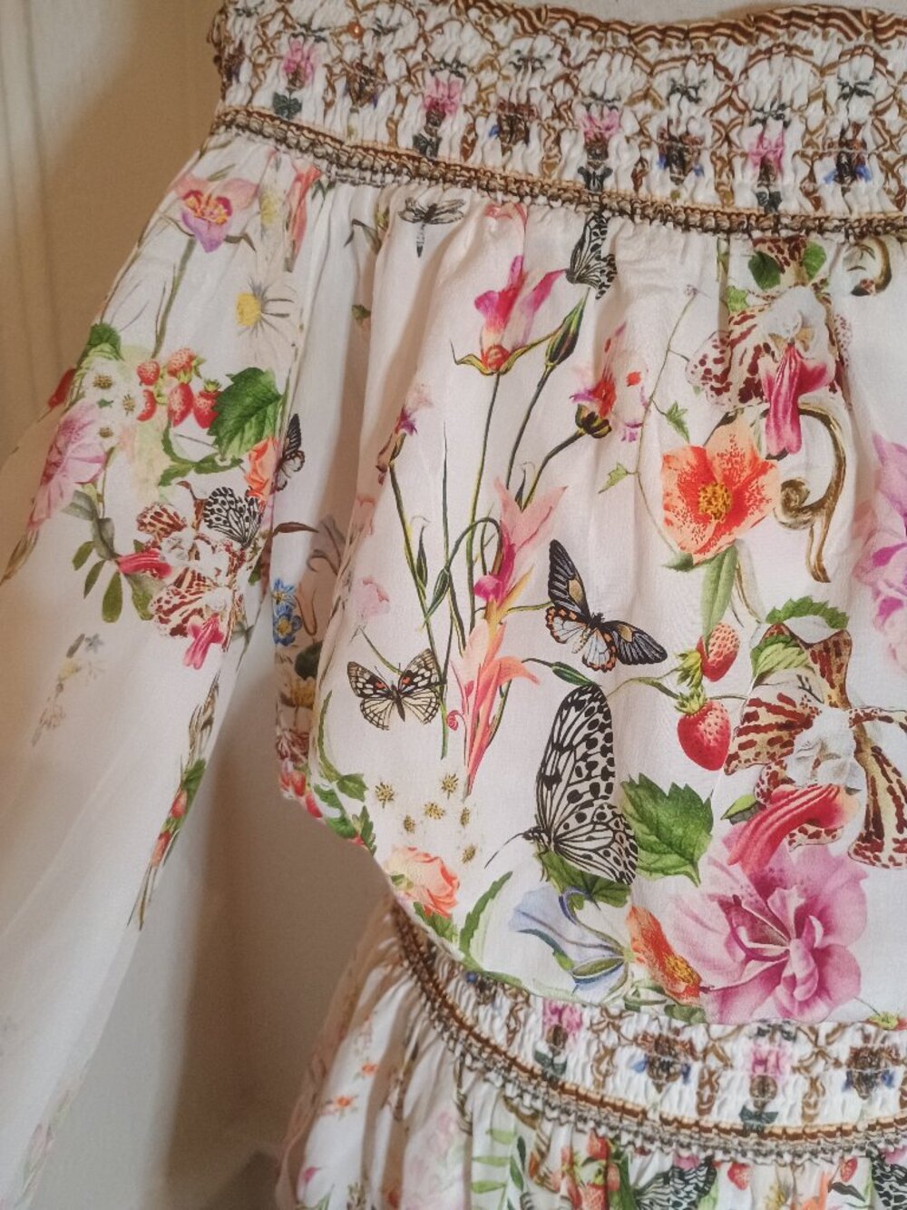Camilla dress size S rose garden runaways RARE limited collection - Picture 6 of 7